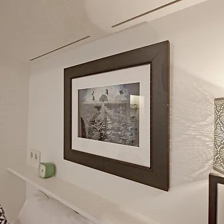 Renovated Studio In Canal House B&B 암스테르담
